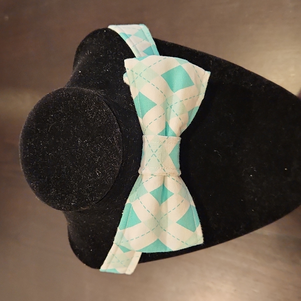 Argyle green & white bow tie